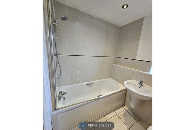 Apartment, Points House Dale Way, Crewe photo 5