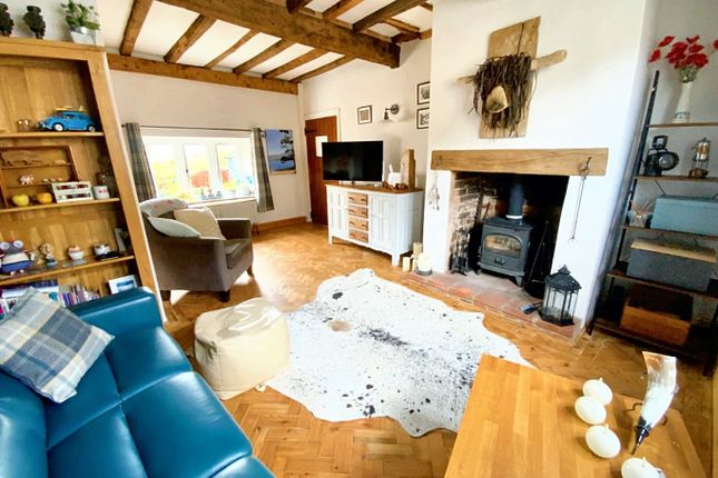 Detached house for sale in The Old Forge, High Street, Braunston