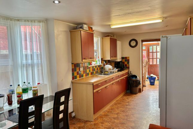 Brookdale Road, Walthamstow photo 5