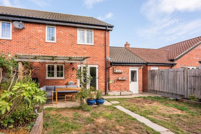6 Gallus Close, Cromer photo 4