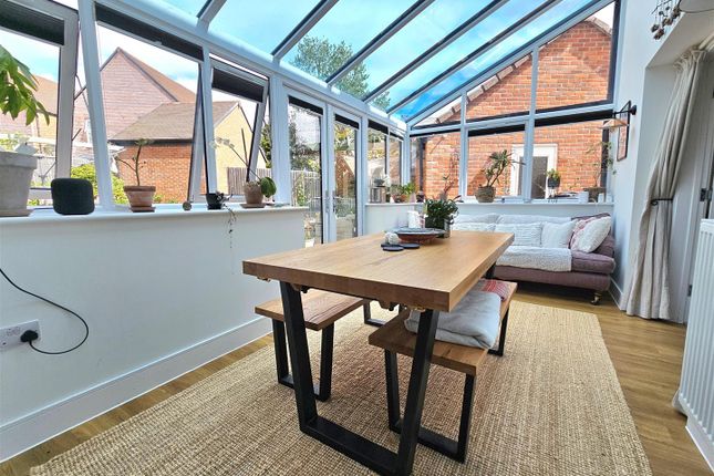 15, Rectory Close, Maisemore photo 4