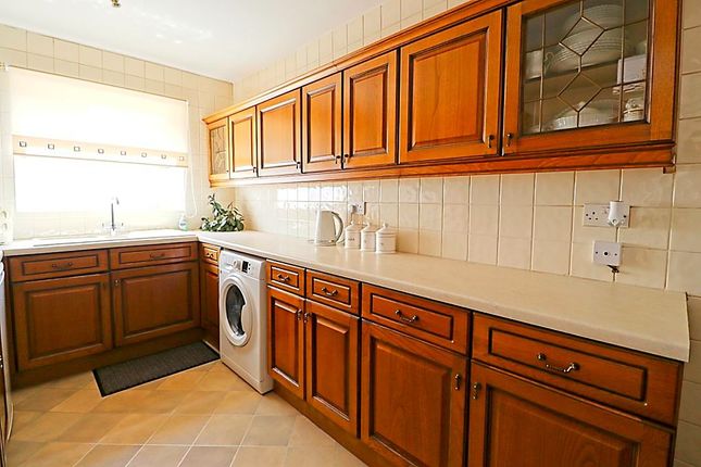 7, Kingsdown Close, Basildon photo 4