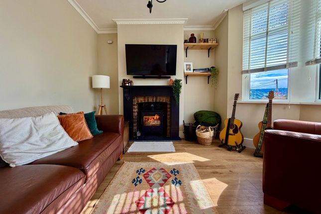 32, Tynewydd Terrace, Newport photo 2