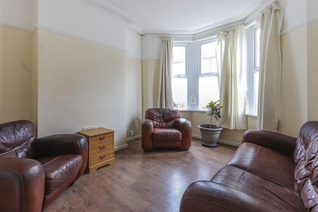 38, Talworth Street, Cardiff photo 2