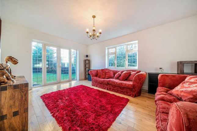 144, Goddington Lane, Orpington photo 2