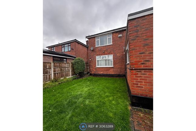 Hawthorn Drive, Swinton, Manchester photo 2