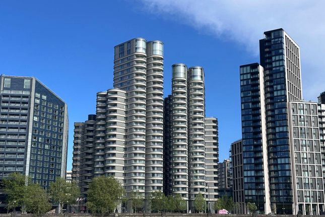 77,, The Corniche, 24 Albert Embankment photo 2