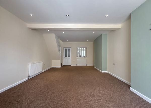 29 Duke Street, Abertillery photo 2