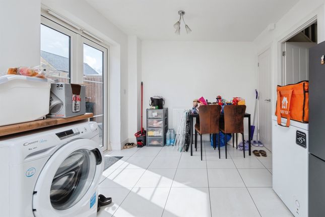 13, Sedgefield, Bicester photo 4