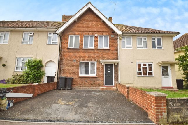 Thumbnail Terraced house to rent in Hampton Crescent, Gravesend