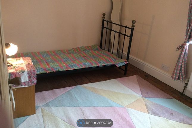 Highgate, Heaton, Bradford photo 5