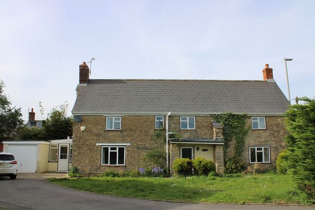 Detached house to rent in Peacemarsh Farm Close, Gillingham