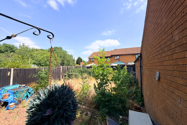 8, Pikehorne Croft, Birmingham photo 2