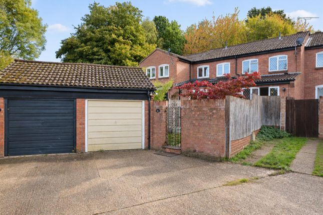 Taylor Close, St. Albans photo 4