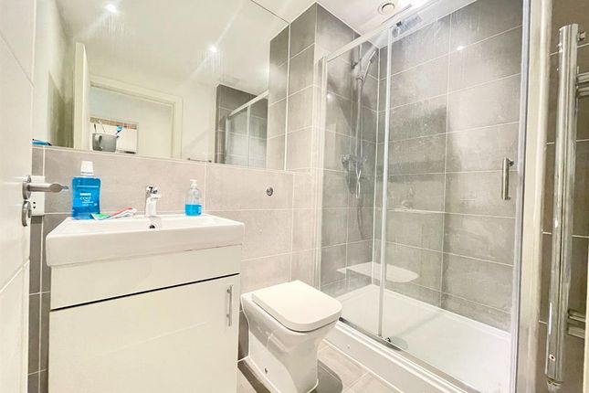 36, Talbot Skyline, Harrow photo 4