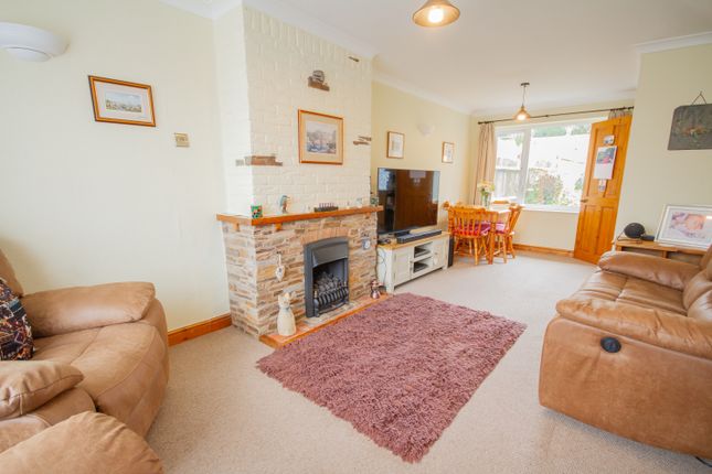 19, Southview Road, Par photo 2
