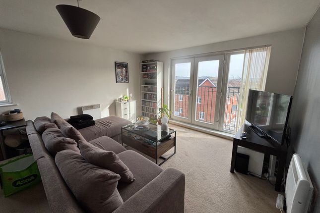 Flat P, 1, Sword Hill, Caerphilly photo 2