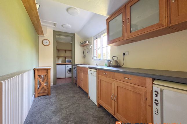 1 Hall Farm Cottage, Lincoln photo 2