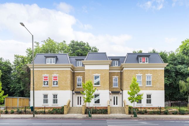 Thumbnail Flat for sale in Tweedy Road, Bromley