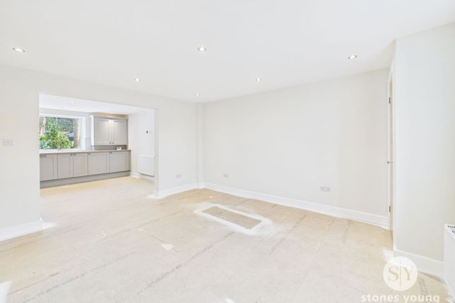 10a Knowsley Road, Blackburn photo 2