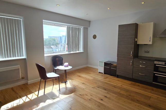 Flat 33, Clayton Road, Hayes photo 4