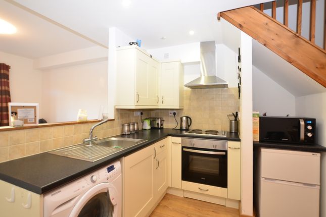 Cottage to rent in Waltham Road, Waltham, Canterbury