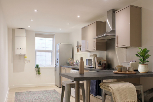 Flat 11, Cutter House, 23 Cumberland Street, Bristol photo 3