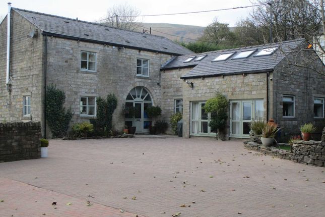 Valentines Estate Agents Ol2 Property For Sale From Valentines
