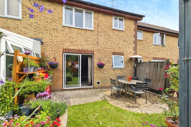 74, Westminster Way, Reading photo 2