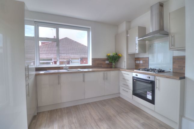 25, Beacon Avenue, Leicester photo 2