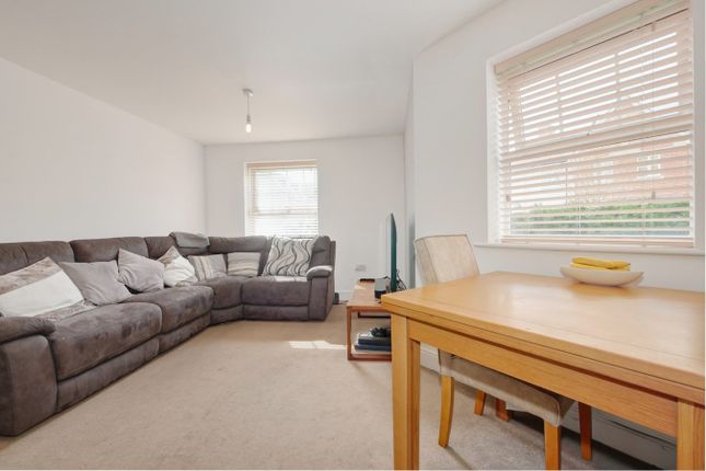 Flat for sale in Reid Crescent, Hellingly