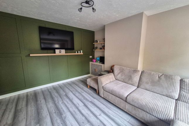 12, Emlyn Avenue, Hereford photo 4