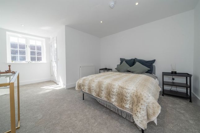 Flat to rent in Worcester Road, Great Witley, Worcester