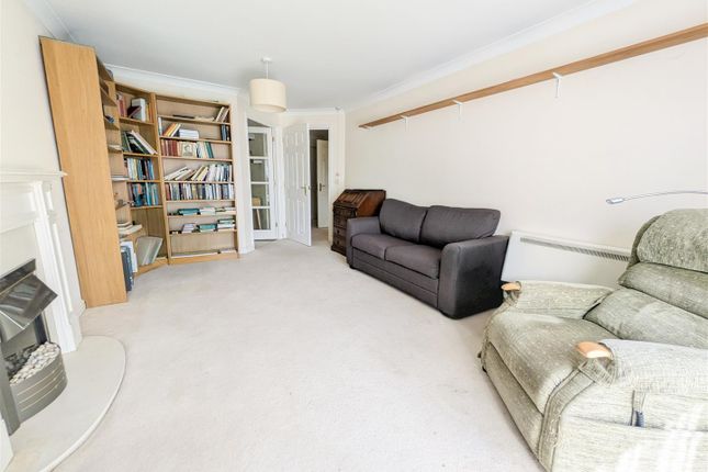 6, Portman Court, Grange Road, Uckfield photo 2