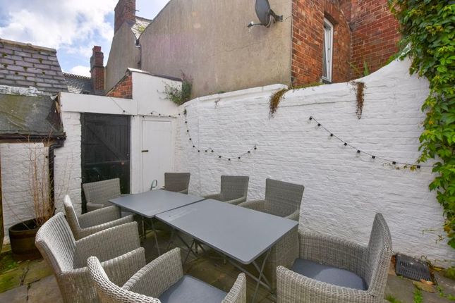 Cottage for sale in Gardiners Yard, Flowergate, Whitby
