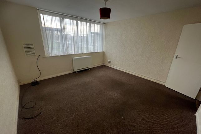 Flat 5, Humber House, Cleethorpes Road, Grimsby photo 3