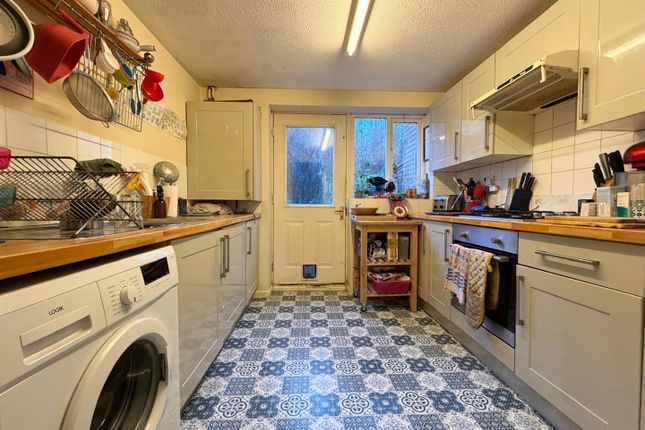25, Banksia Close, Tiverton photo 4