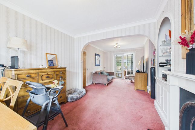 26, Beaconsfield Road, Tring photo 4