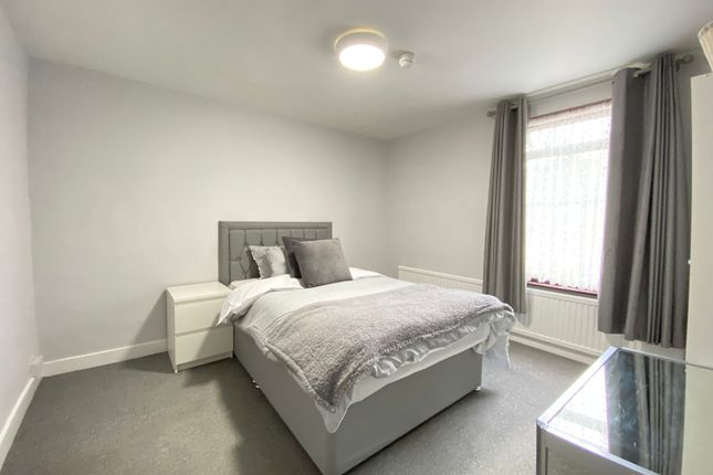 Thumbnail Shared accommodation to rent in Colney Road, Dartford