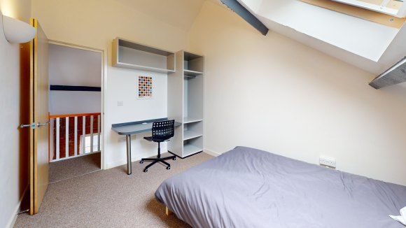 Flat-1-52-Braunstone-Gate-Bedroom 8