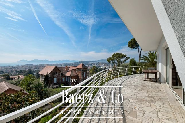 Villa for sale in Cannes, France