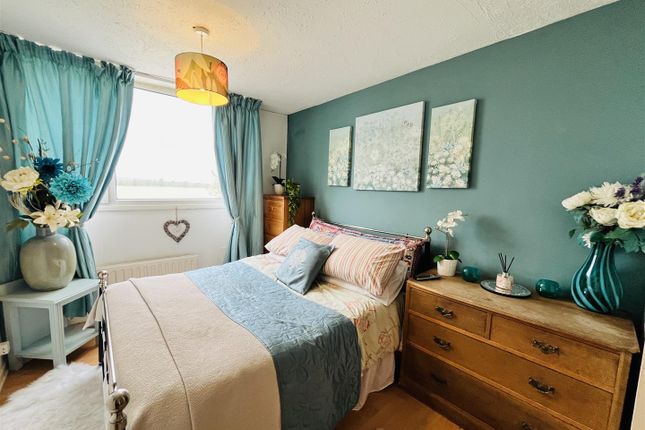 20, Kingston Drive, Selby photo 4