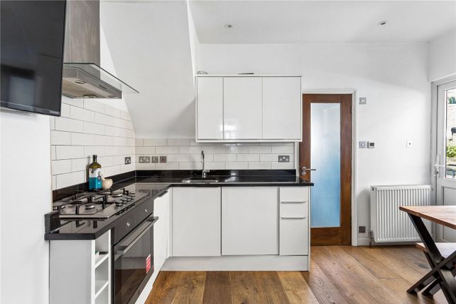 206, Totterdown Street, London photo 4