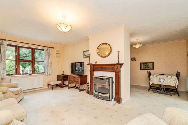 23, Rowan Way, Holt photo 2
