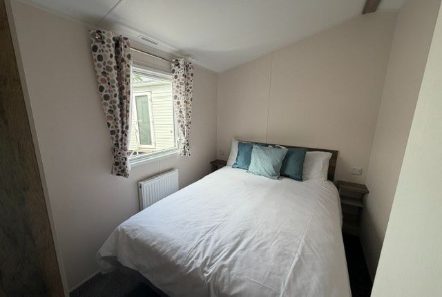 Chichester Lakeside Holiday Park, Chichester photo 4