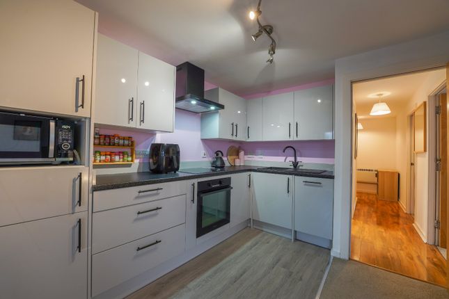 7, Sycamore Court, Carrington Lane, Sale photo 2