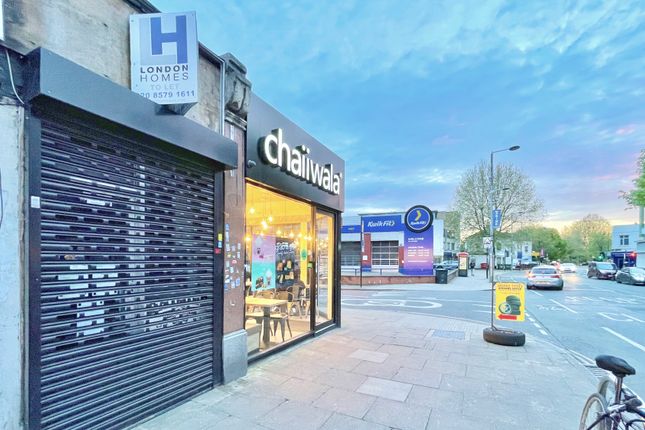 Retail premises to let in Broadway, Ealing