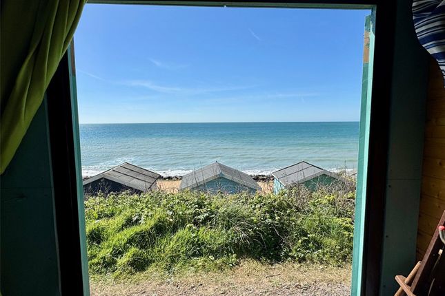 Beach Hut,,, B17, Barton On Sea photo 3