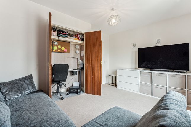 Thumbnail Flat for sale in Johnstone Court, Crieff, Perthshire