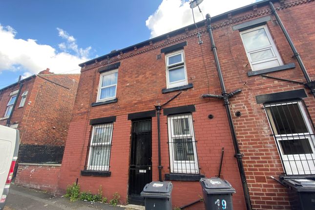 Thumbnail Property to rent in Temple View Place, Leeds